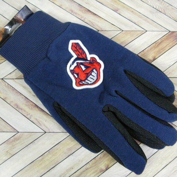 Cleveland Indians 3 Pc Lot Chief Wahoo Utility Gloves Rain Poncho Bottle Hugger - Picture 5 of 7